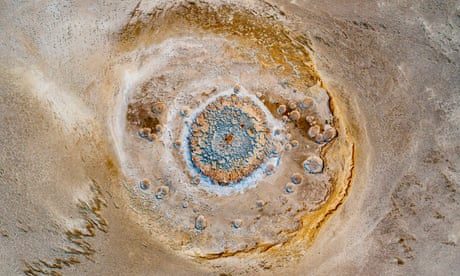 ‘Absolutely amazing’: Lake Eyre dances with colour thanks to big La Niña rains