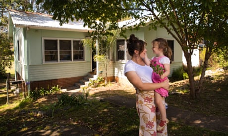 �It�s Up to Us�: squeezed by the housing crisis, a NSW rural community finds its own solution