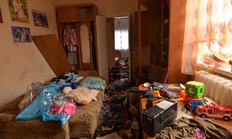 ‘They took our clothes’: Ukrainians returning to looted homes