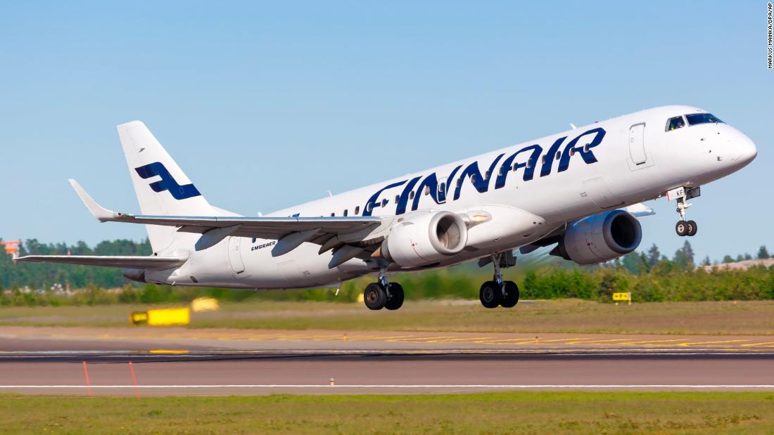 Airline starts weighing passengers at the gate