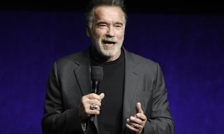 Arnold Schwarzenegger unhurt in four-vehicle Los Angeles crash