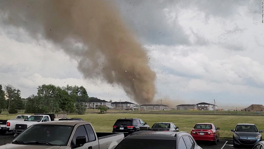 At least 2 people killed and hundreds of thousands without power after tornado-spawning storms hit the Southeast and Ohio Valley