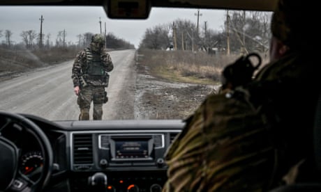 Australian troops fly to UK to teach Ukrainian recruits ‘infantry tactics for urban and wooded environments’