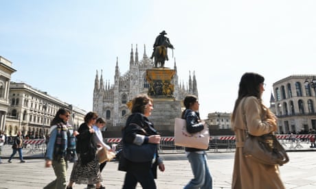 Australians face 50% hike in air fares to fly to Europe this year, data suggests