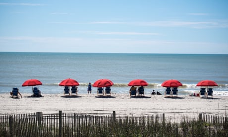 Beachgoer killed after umbrella impales her in the chest in South Carolina