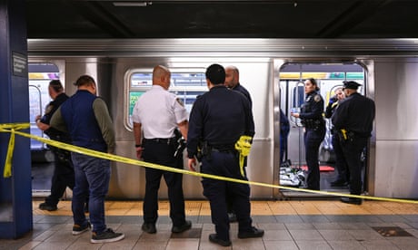 Black man dies after New York subway rider puts him in chokehold