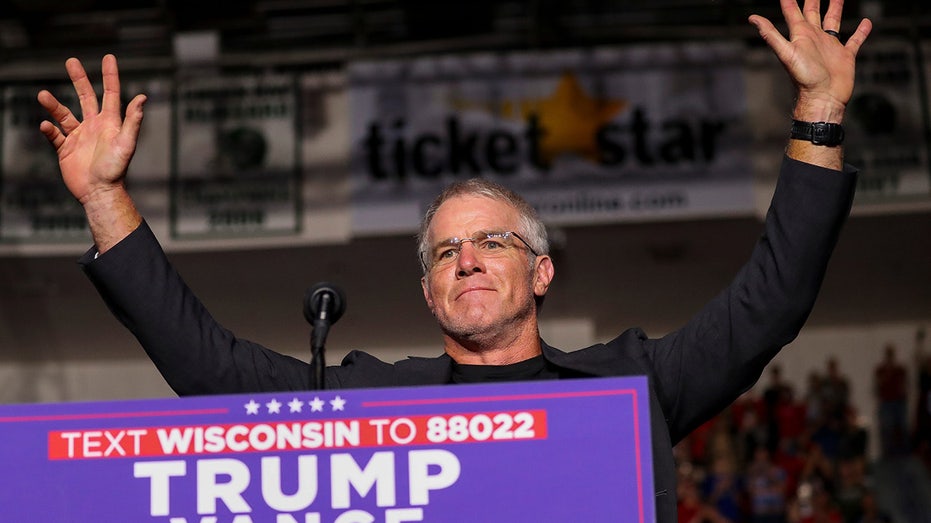 Brett Favre says Republicans would win every state if 'everyone put God first'