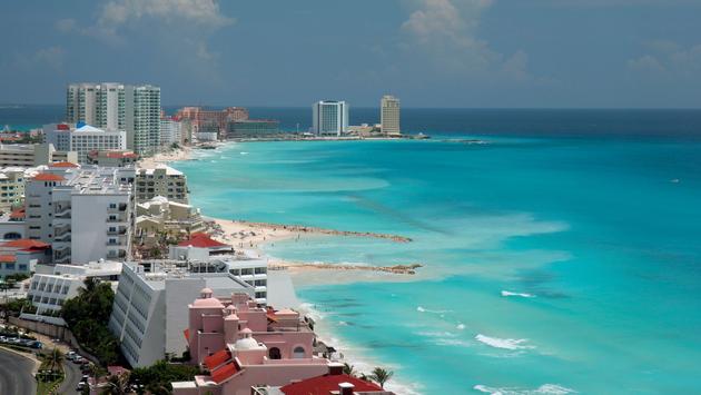 Bridge To Hotel Zone in Cancun Is Temporarily Suspended Due to Environmental Concerns