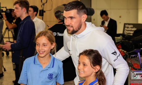 Cheering crowds welcome home Australia’s World Cup Socceroo heroes