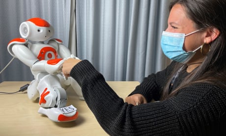 Children more candid about mental health when talking to robot, study finds