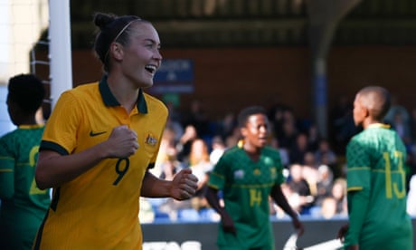 Cortnee Vine and Caitlin Foord shine as Australia brush aside South Africa