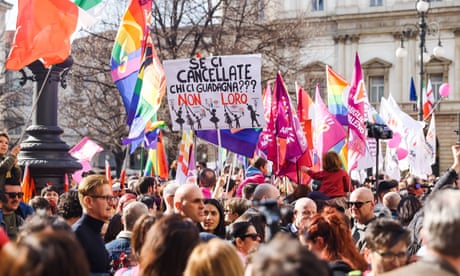 Crowds in Milan protest against curbs on rights of same-sex parents