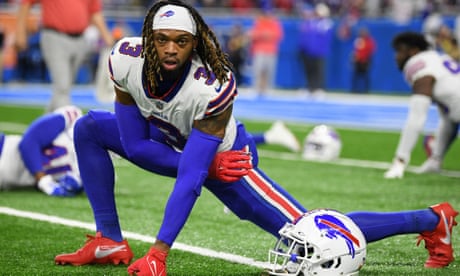 Damar Hamlin progressing ‘remarkably’ and speaks to Buffalo Bills teammates