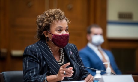 Democrat Barbara Lee announces bid to replace Dianne Feinstein in US Senate