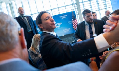 DeSantis assembles senior staff for expected 2024 presidential campaign