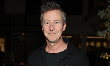 Edward Norton is direct descendant of Pocahontas, records confirm