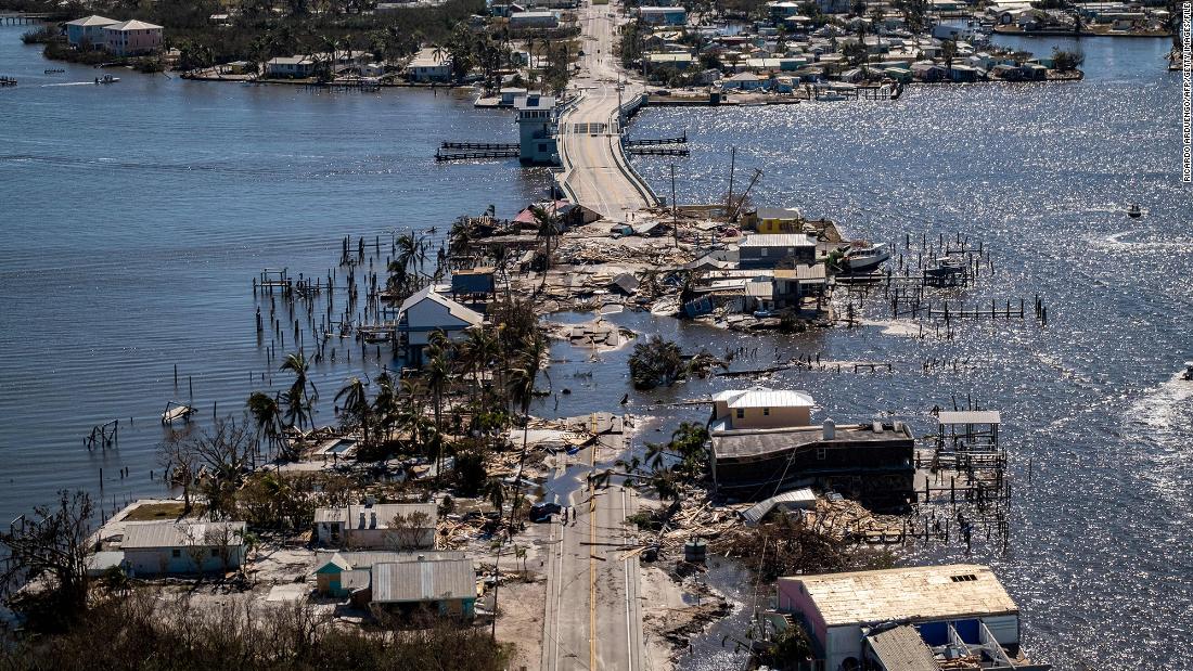 Farmers Insurance pulls out of Florida, affecting 100,000 policyholders