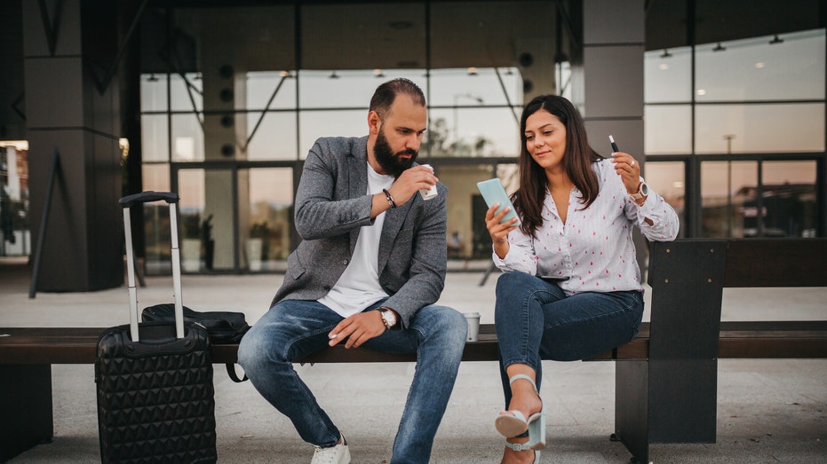 Flight passenger slams 'sneaky' travelers who vape in airports: 'You aren't fooling anyone'