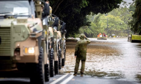 Former ADF chief calls for release of secret report into security threat posed by climate crisis