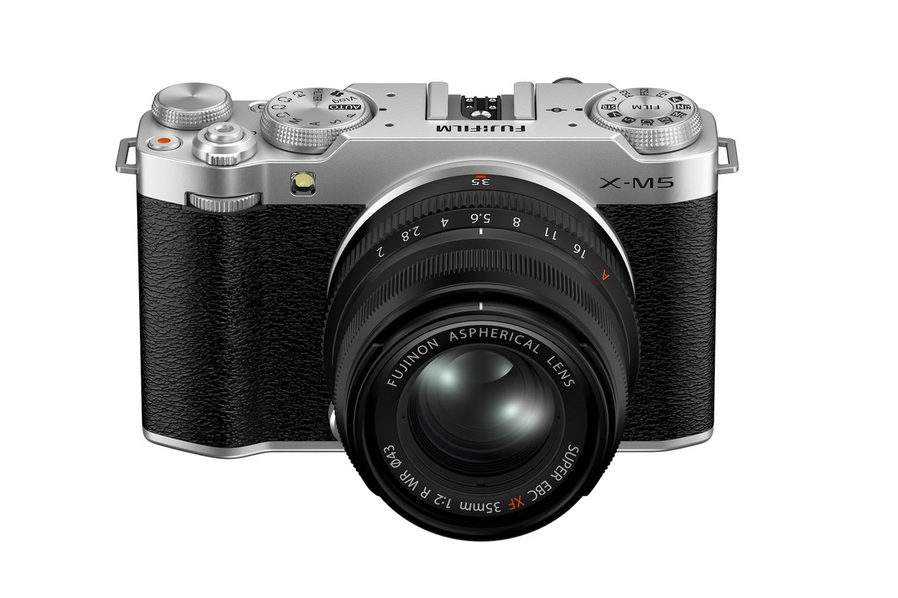 Fujifilm goes after aspiring vloggers with its new $800 X-M5 camera