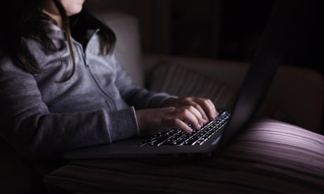 Government criticised over renewed delay to online safety bill