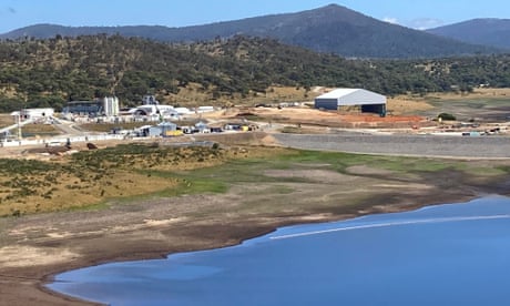 Hole 70 metres deep has opened up following collapse in Snowy Hydro tunnel, officials confirm