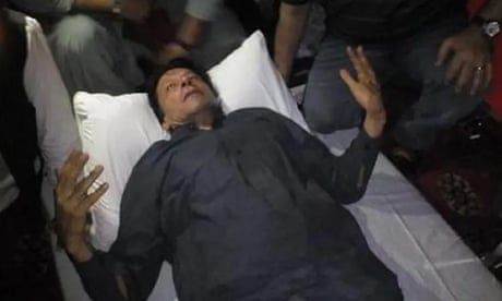 Imran Khan wounded in �assassination attempt� in Pakistan