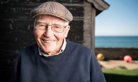 James Lovelock, creator of Gaia hypothesis, dies on 103rd birthday