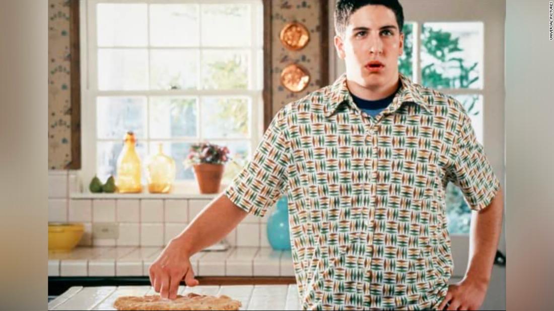 Jason Biggs revisits his infamous 'American Pie' scene