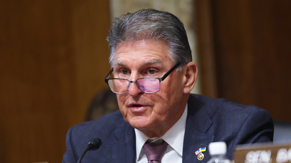 Joe Manchin calls Democratic Party 'toxic,' blames progressives