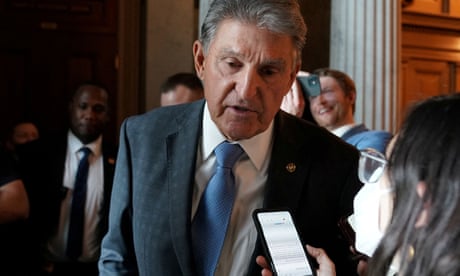 Joe Manchin says he doesn’t intend to leave Democratic party for now