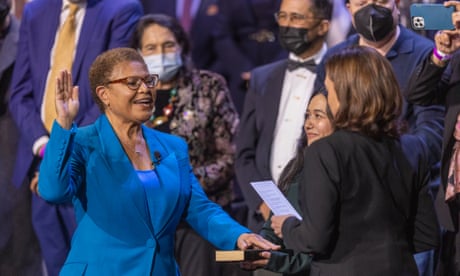 Karen Bass declares homelessness as ‘state of emergency’ on first day as LA mayor