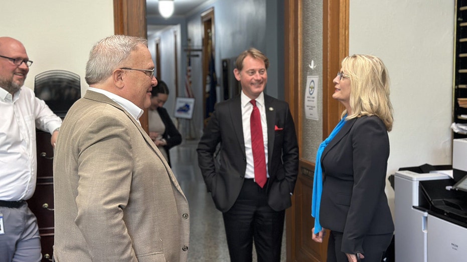 Kentucky Senate Democrat switches parties to GOP in major blow to Dem Gov Andy Beshear