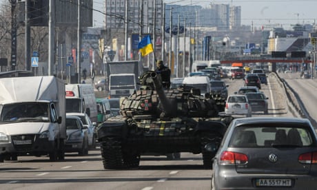 Kyiv ‘ready to fight’ as Russian forces close in Ukraine capital