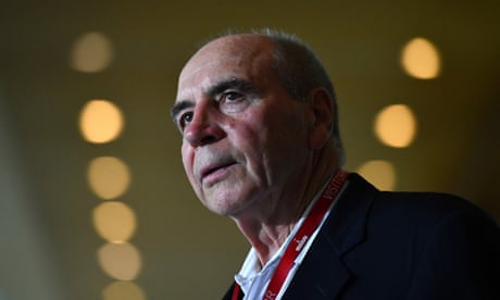 Labor should use its �power for the people� and lift jobseeker, former RBA governor says