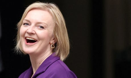 Liz Truss to appoint cabinet of loyalists as she becomes UK’s next PM