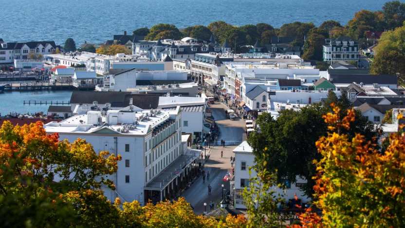 Mackinac Island hiring 5,000 seasonal workers for 2025 tourism season