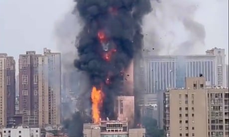 Major fire engulfs skyscraper in Changsha, central China