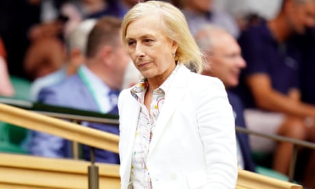 Martina Navratilova diagnosed with early-stage throat and breast cancers