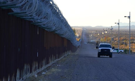 Mexican woman dies after attempting to climb border wall in Arizona