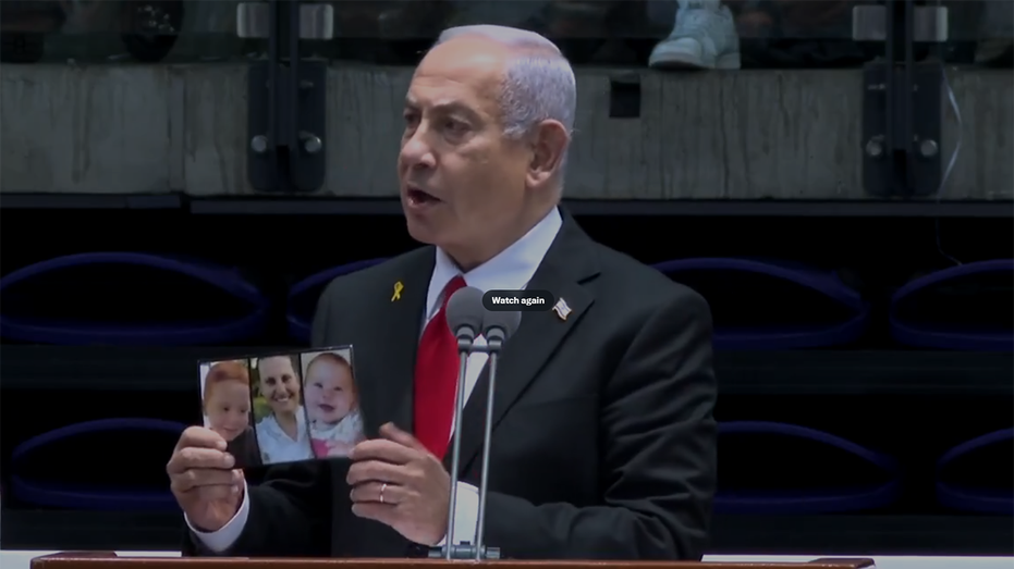 Netanyahu shows picture of Bibas family at combat officers' graduation: 'Remember what we are fighting for'