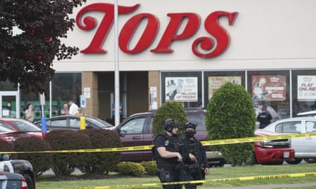 New York: at least 10 reportedly killed in Buffalo supermarket shooting