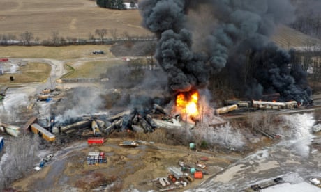 Ohio officials to release toxic chemicals from derailed train to avert explosion