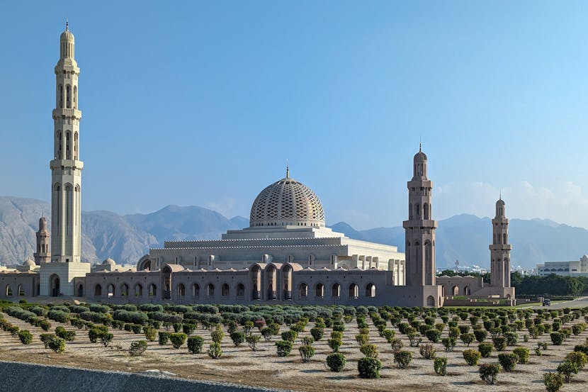 Oman Eases Driving Rules for International Tourists, May Boosts Tourism