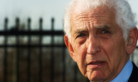 Pentagon Papers whistleblower Daniel Ellsberg says he has terminal cancer