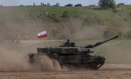 Poland ups pressure to send German-made tanks to Ukraine