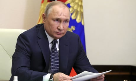 Putin signs order demanding gas payments in roubles from Friday