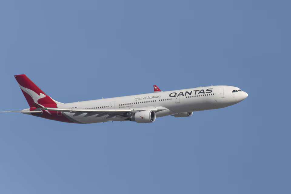 Qantas Airways postpones Airbus A220's international debut to Singapore