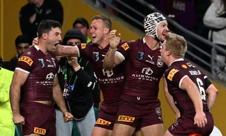 Queensland Maroons surge to win dramatic State of Origin series decider against NSW Blues