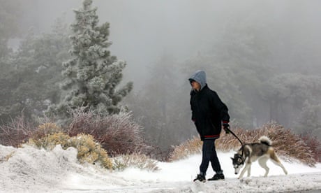 Record snowfall and heavy rains lash west coast from Oregon to southern California